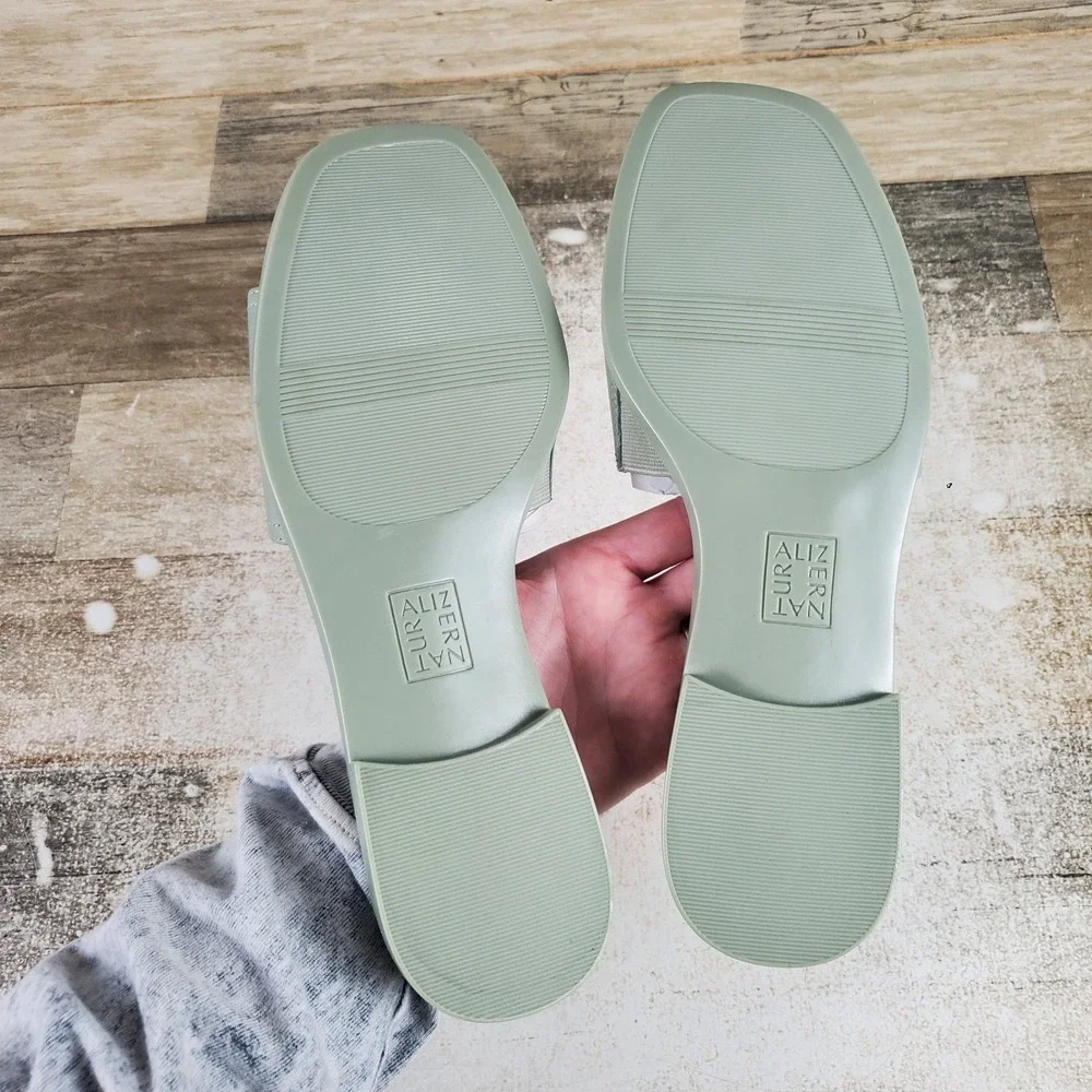 Naturalizer Genevieve Womens Slide Sandal Sz 9 M Comfort Pistachio Green Leather